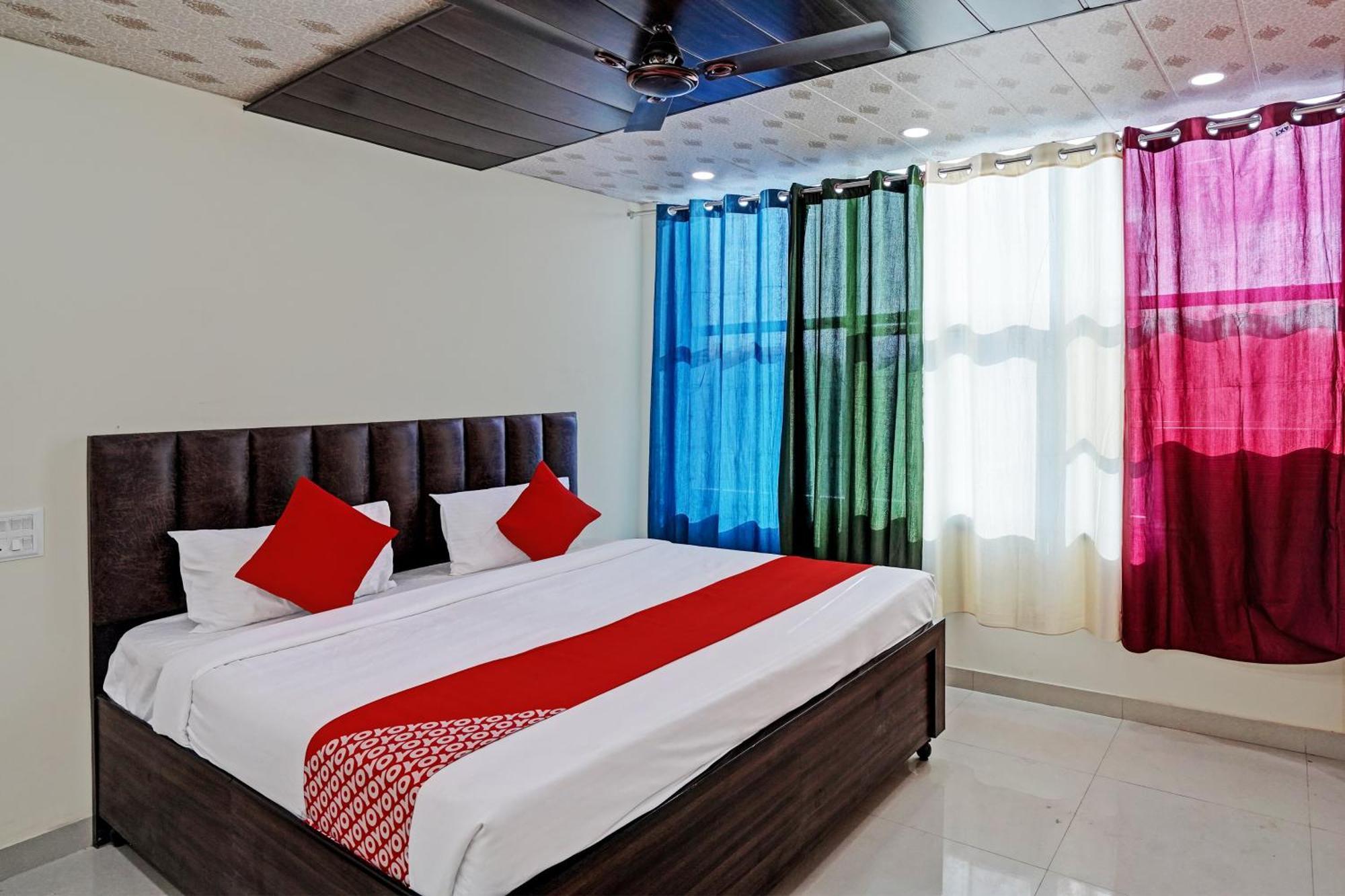 Oyo Flagship Evergreen Tower Hotel Ghaziabad Dış mekan fotoğraf