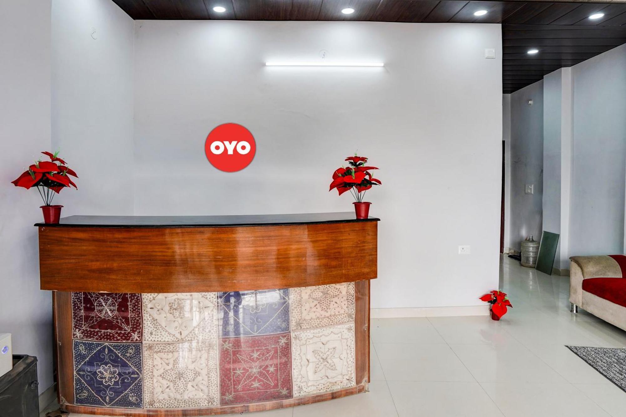 Oyo Flagship Evergreen Tower Hotel Ghaziabad Dış mekan fotoğraf